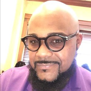 Meet your Posher, Broderick